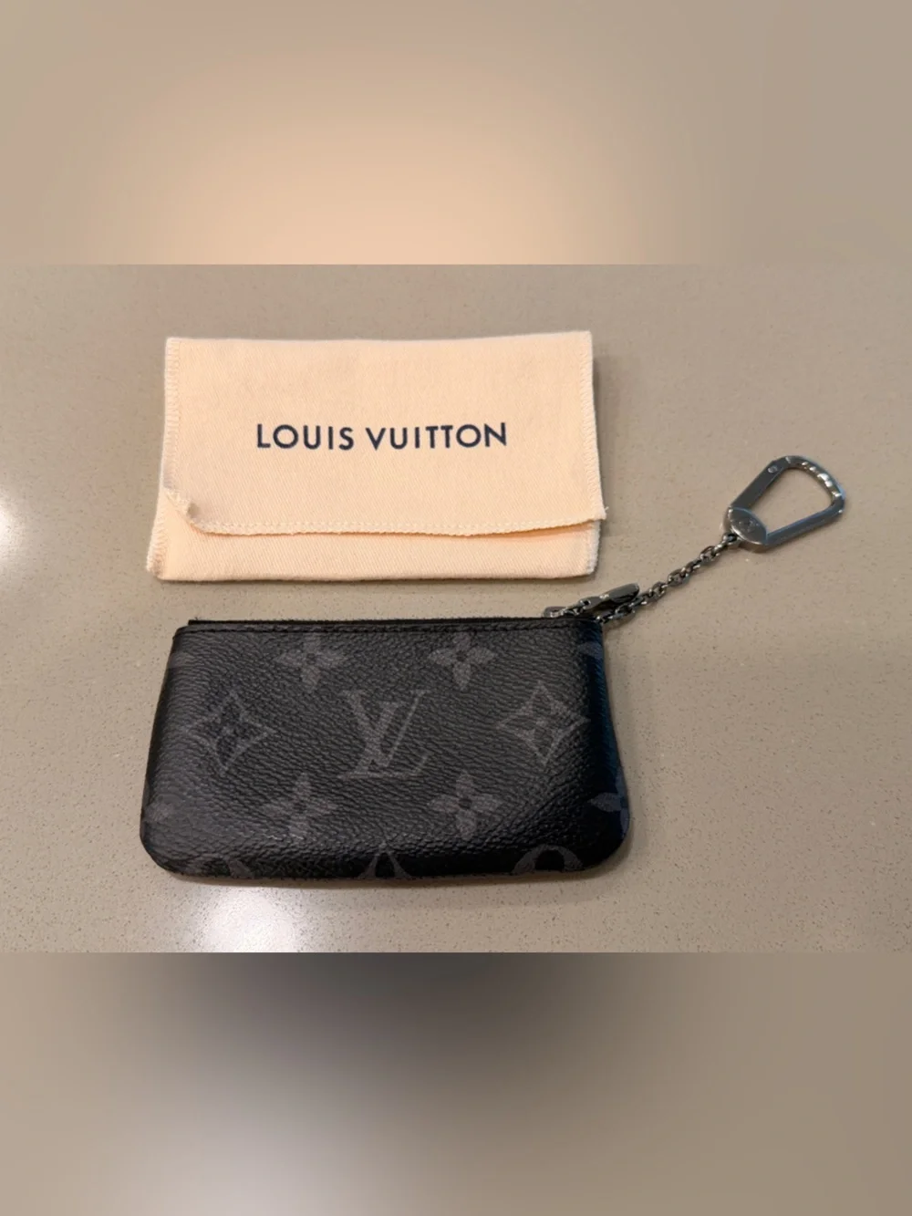 Louis Vuitton Key Pouch Pochette Clés in Monogram Eclipse / Eclipse Reverse